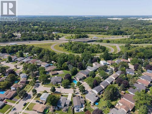 27 Myrtleville Drive, Brantford, ON 