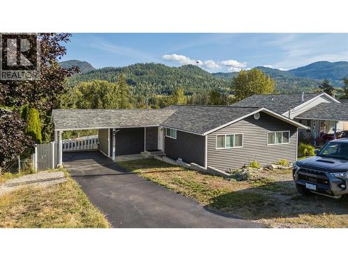 1762 FIRST Street  Fruitvale, BC V0G 1L0