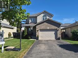 9 BARRETT CRESCENT St. Thomas, ON N5R 6M1