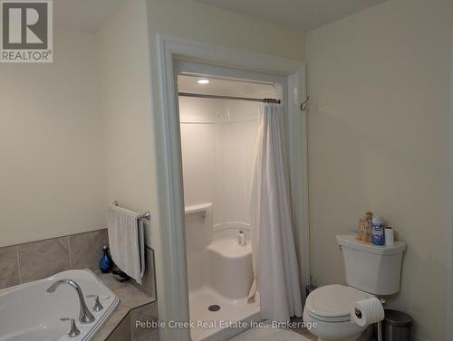 Main Level bathroom - 16 - 27 Fairhaven Lane, Goderich (Goderich (Town)), ON 