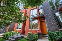 68 BOULTON AVENUE Toronto, ON M4M 2J5