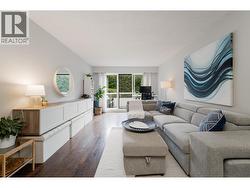 303 2450 CORNWALL AVENUE Vancouver, BC V6K 1B8