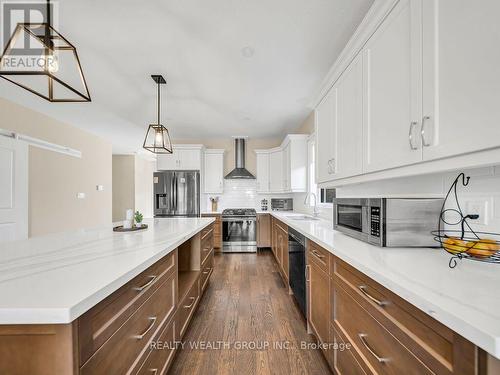 39 Carriage Crossing, Mapleton, ON 