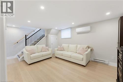 52 Burwell Street, Brantford, ON 