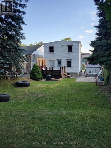UPPER - 13 PINEGROVE AVENUE , Toronto, Ontario M1N 2G3 2