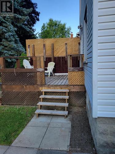 UPPER - 13 PINEGROVE AVENUE , Toronto, Ontario M1N 2G3 3