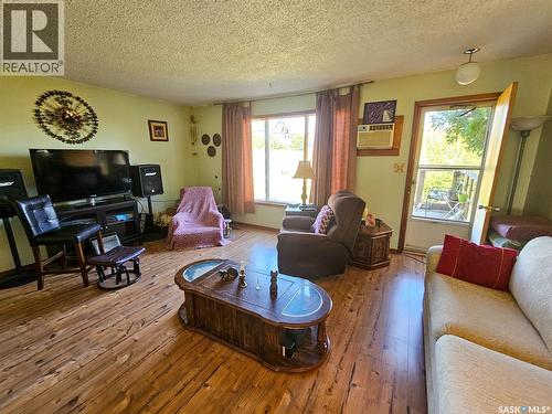 102 Montreal Street, Ernfold, SK 