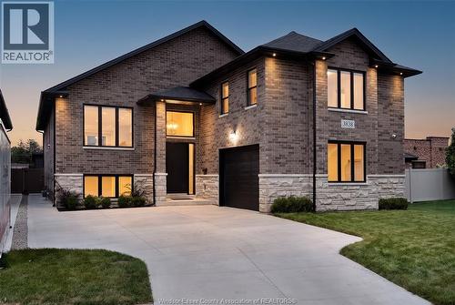 3838 RONALD AVE  Windsor, ON N9G 1N3