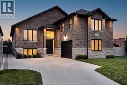 3838 RONALD AVE Windsor, ON N9G 1N3