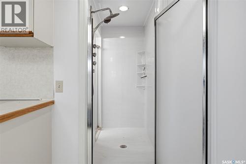 2807 Howell Drive E, Regina, SK 