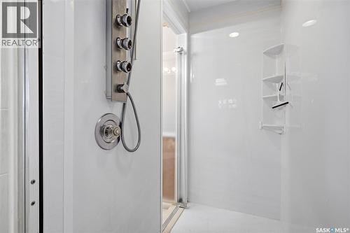 2807 Howell Drive E, Regina, SK 