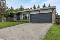 3 OREN BOULEVARD Barrie, ON L4N 4T3