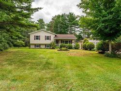 131 DR LEWIS JOHNSTON STREET South Farmington, NS B0P 1W0