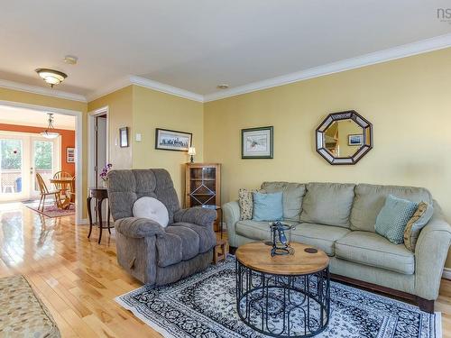 76 Outrigger Crescent, Halifax, NS 
