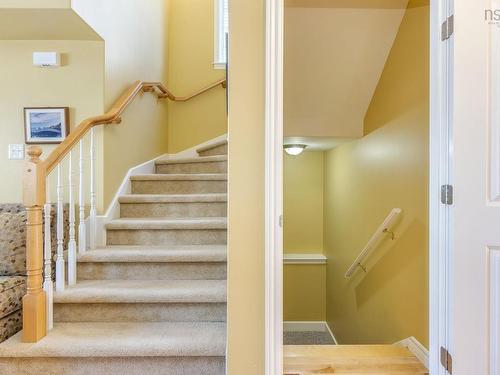 76 Outrigger Crescent, Halifax, NS 