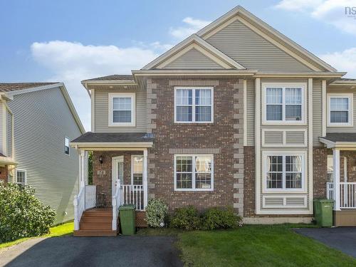 76 Outrigger Crescent  Halifax, NS B3M 4V8