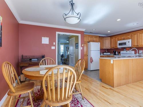 76 Outrigger Crescent, Halifax, NS 