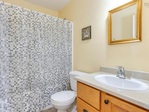 76 Outrigger Crescent, Halifax, NS 