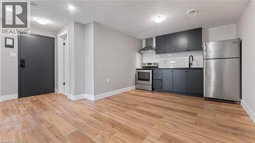 302 COLBORNE Street Unit# 2 , Brantford, Ontario N3S 3M9 5
