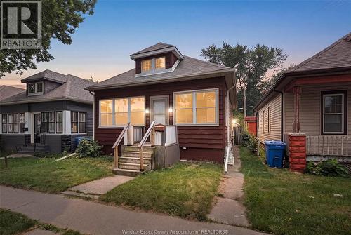 497 MCKAY AVENUE  Windsor, ON N8B 1Z7
