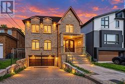 131 ESTELLE AVENUE Toronto, ON M2N 5H6