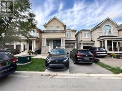 11 IVOR CRESCENT N Brampton, ON L7A 4L5