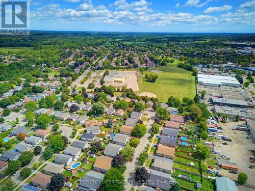 view of the neighbourhood - 42 Buchanan Crescent, Brantford, ON 
