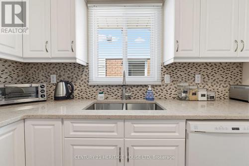 Under mount stainless steel sink - 42 Buchanan Crescent, Brantford, ON 