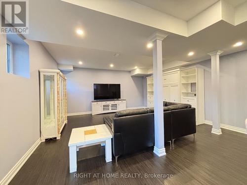 BASEMENT - 33 HEINTZMAN CRESCENT , Vaughan, Ontario L6A 4T8 3