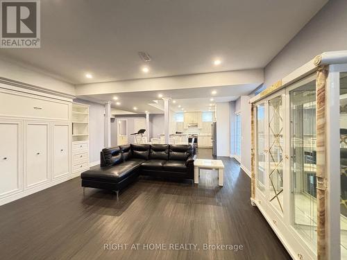 BASEMENT - 33 HEINTZMAN CRESCENT , Vaughan, Ontario L6A 4T8 5