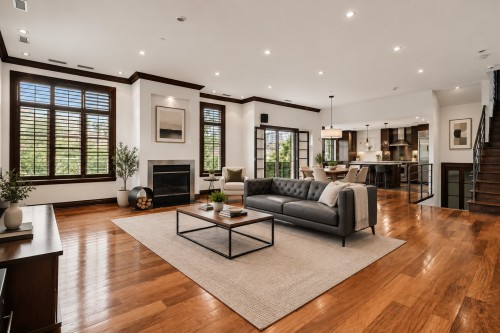 870 Rue St-Antoine E.  Montréal (Ville-Marie), QC H2L 5C3