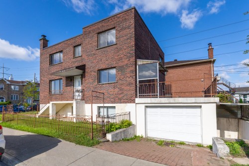 9361 Rue Sackville  Montréal (Villeray/Saint-Michel/Parc-Extension), QC H1Z 2V8