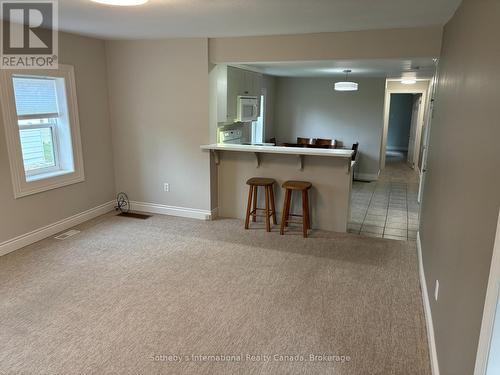303 OAK STREET , Collingwood, Ontario L9Y 2Y2 3