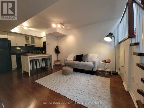 732 - 42 WESTERN BATTERY ROAD , Toronto, Ontario M6K 3P1 3