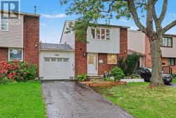 382 DUVAL LANE  Ottawa, ON K1E 2K2