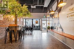 11 - 325 CENTRAL PARKWAY W Mississauga, ON L5B 3X9