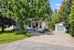 978 METEOR AVENUE  Ottawa, ON K4B 1N8