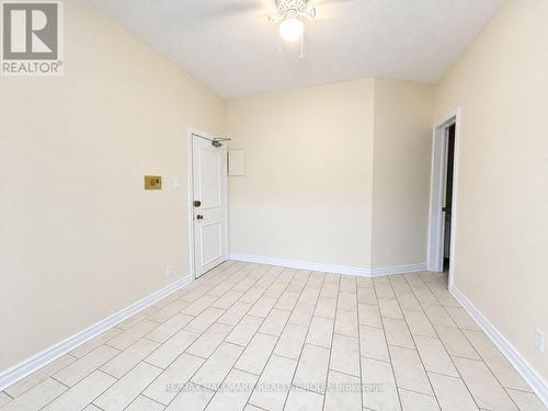 3 - 120 MURRAY STREET , Ottawa, Ontario K1N 7E6 2