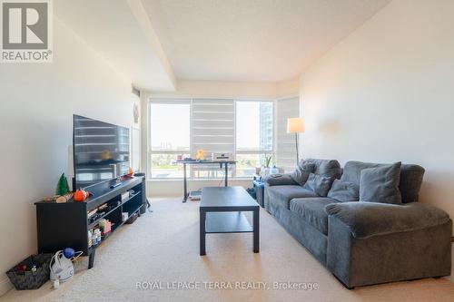 915 - 8 LEE CENTRE DRIVE , Toronto, Ontario M1H 3H8 3