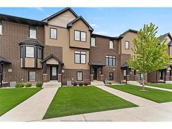 735 BROWNSTONE Road Lakeshore, ON N8K 0A8
