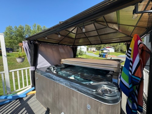 Spa - 14 Rue Martin, Rouyn-Noranda, QC 