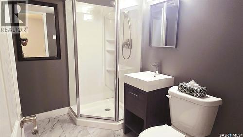 142 Blake Place, Saskatoon, SK - Indoor Photo Showing Bathroom