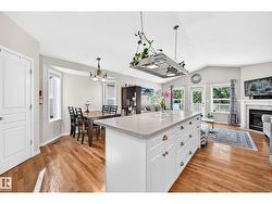 4210 37 AV NW  Edmonton, AB T6L 7C3