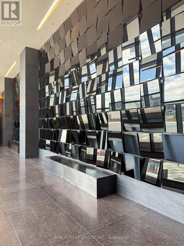 5510 - 8 Interchange Way, Vaughan, ON - Indoor Photo Showing Other Room