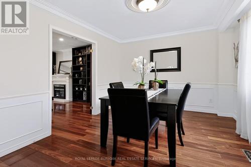 4248 Dunvegan Road, Burlington, ON - Indoor Photo Showing Dining Room