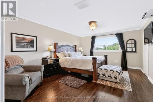 4248 Dunvegan Road, Burlington, ON - Indoor Photo Showing Bedroom