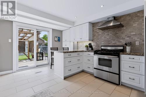 4248 Dunvegan Road, Burlington, ON - Indoor Photo Showing Kitchen