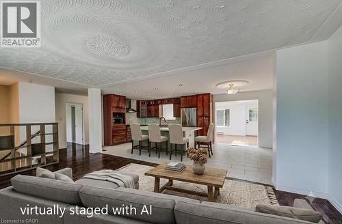 109 White Oak Place, Waterloo, ON - Indoor Photo Showing Living Room
