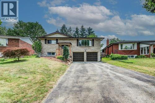 109 White Oak Place, Waterloo, ON - Outdoor With Facade
