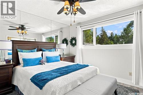 273 Carleton Drive, Saskatoon, SK - Indoor Photo Showing Bedroom
